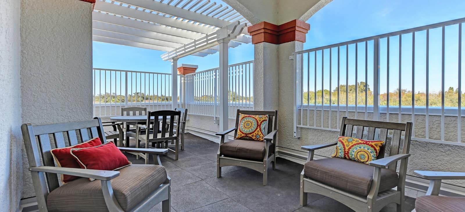 waters edge of bradenton patio