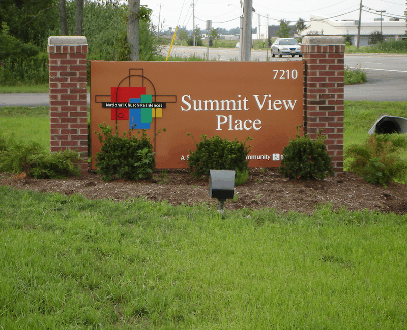 Summit View Place sign