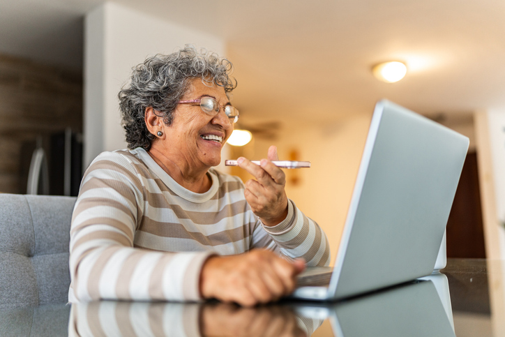 Staying Connected: Technology for Seniors to Keep in Touch